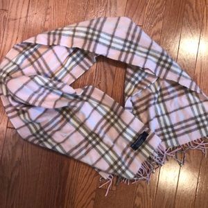 Plaid Burberry scarf